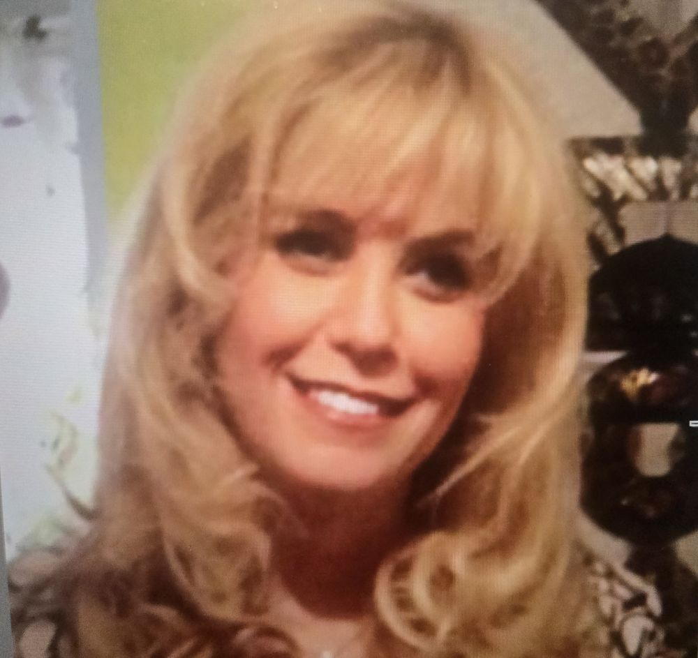 Lynn Schuster-1000px Lynn Schuster-1000px